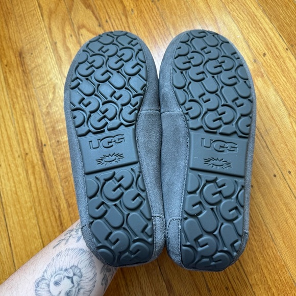UGG Corvin Loafer Slippers Grey Men’s Size 11 - Picture 5 of 10